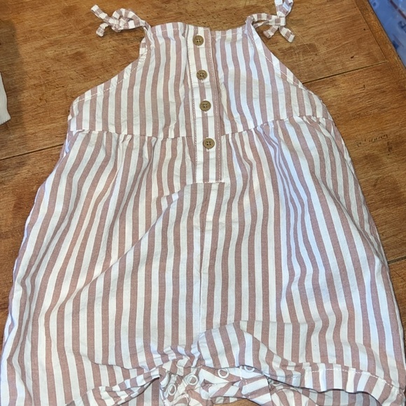 Child 24 Month - Spring Bundle - Neutral Tones/Patterns - Picture 6 of 6